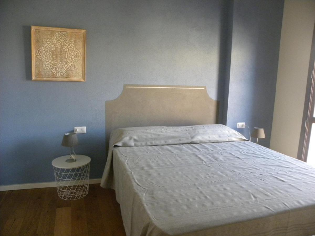 Appartement Petra Magica à San Pantaleo Extérieur photo